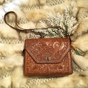 Spring boho true vintage 1970 embossed tooled leather bag